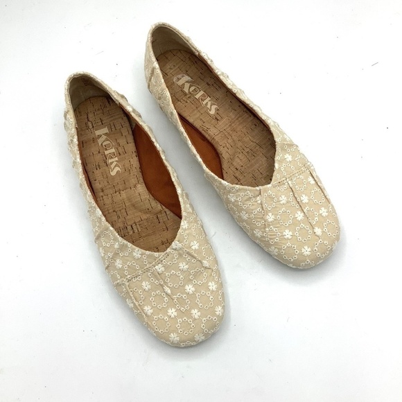 Korks Palmer Beige White Floral Eyelet Slip On  Flats 7 - Picture 12 of 12
